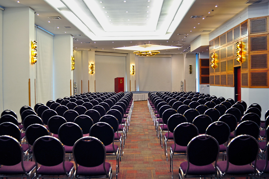Salones para Eventos en Hoteles Dann: nos enorgullecemos de ofrecer espacios para eventos adaptables a una variedad de ocasiones