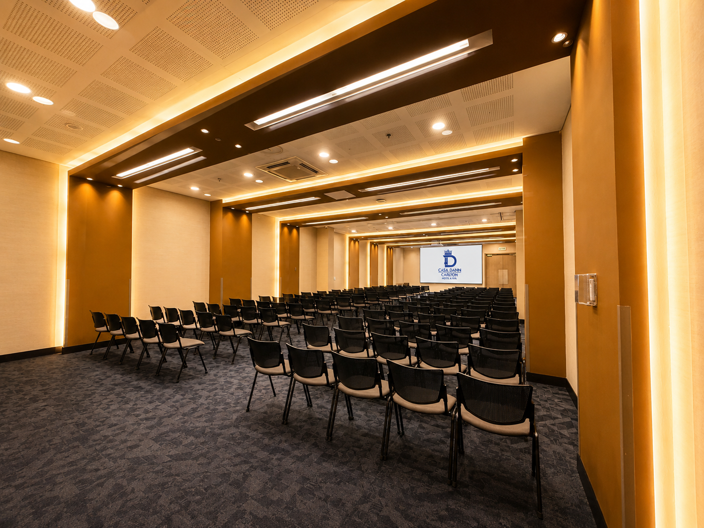 Salones para eventos en Bogotá cerca del World Trade Center, el Parque de la 93 y centros comerciales, financieros y de negocios.