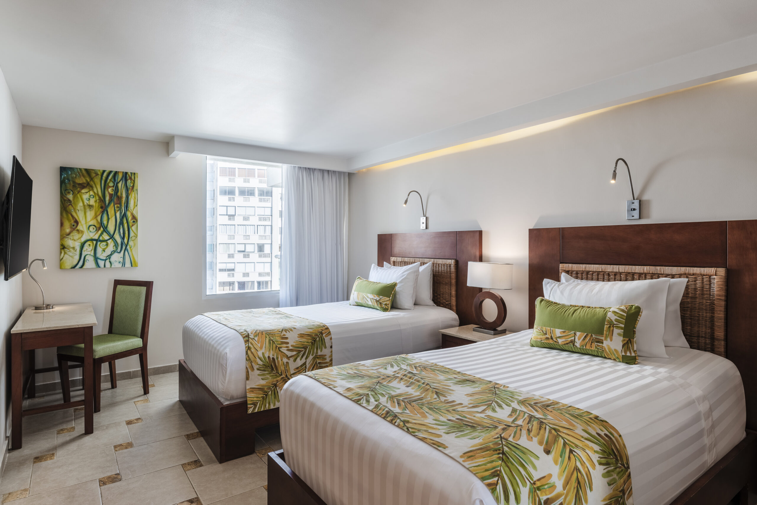 Habitación Estándar Twin con vista a la ciudad. Hotel Dann Cartagena