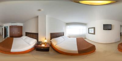 Habitación Familiar,  2 camas dobles y 2 sencillas. — Hotel Dann Combeima (Ibagué, Colombia)