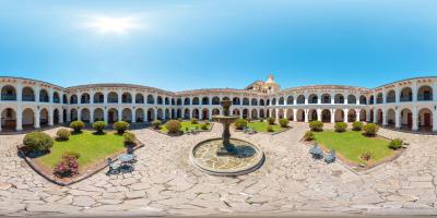 Patio Central — Hotel Dann Monasterio Popayán