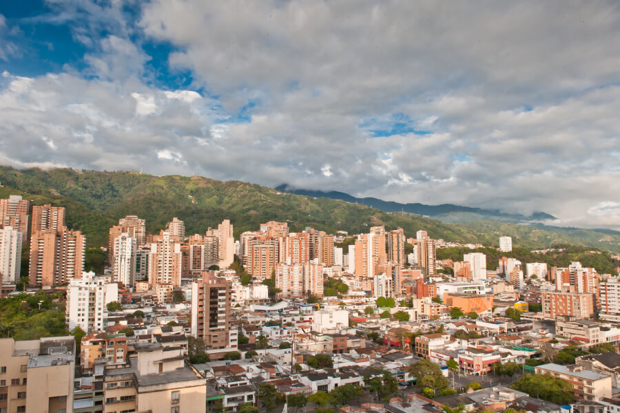 Hoteles en Bucaramanga, vista de la ciudad bonita de Colombia des la terraza de Dann Carlton Hotel & Spa Bucaramanga